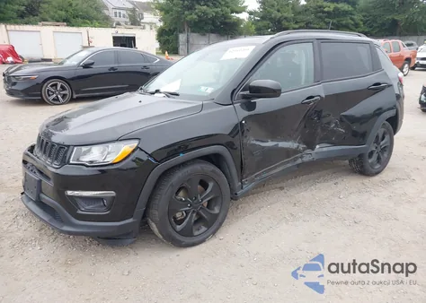 2018 Jeep Compass Altitude 4X4 z USA, uszkodzony, nr VIN 3C4NJDBB1JT492552